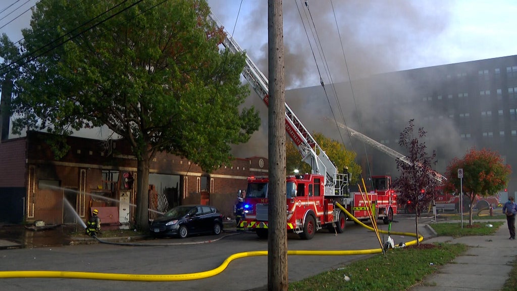 2 Minneapolis firefighters hurt in East Franklin Avenue business fire — WCCO / CBS Minnesota, Fridley Health news