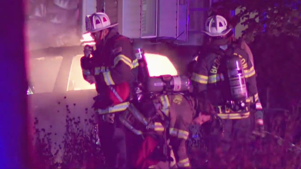 Fire destroys home, detached garage in St. Louis Park, city officials say — WCCO / CBS Minnesota, Fridley Sports news