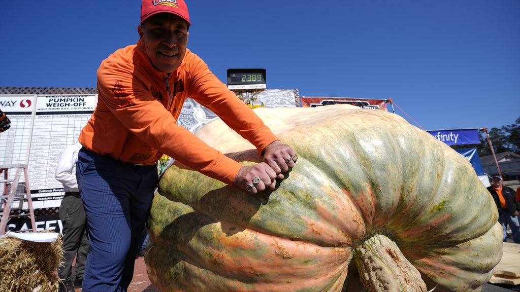 Anoka County pumpkin grower wins California title for 5th time in 7 years — WCCO / CBS Minnesota, Fridley Arts news