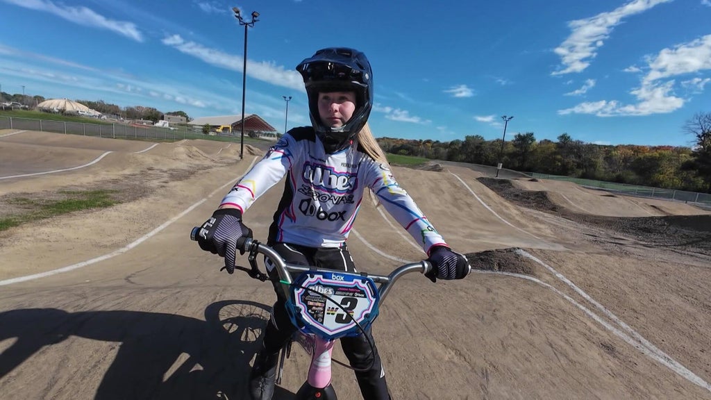 Woodbury BMX world champion continues to outpace competition at 14 — WCCO / CBS Minnesota, Fridley Schools news