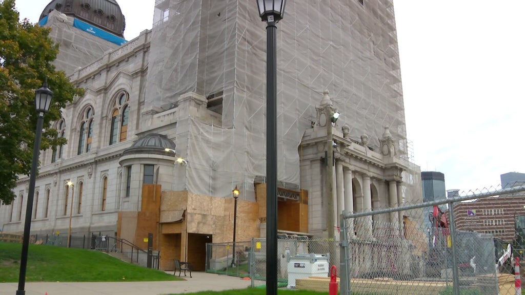 No charges yet after break-in at Basilica of St. Mary in Minneapolis — Fridley Business news