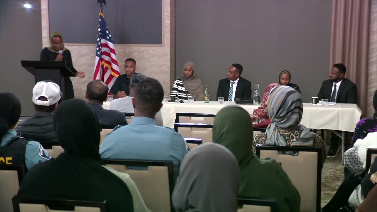 Somali-American police officers address gang violence at town hall; community shares possible solutions — KSTP 5, Fridley Business news