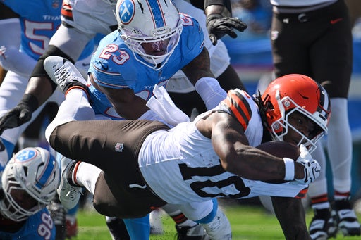 Chicago Bears acquire DT Jeffery Simmons in trade with the Tennessee Titans, AP source says — Fridley Business news