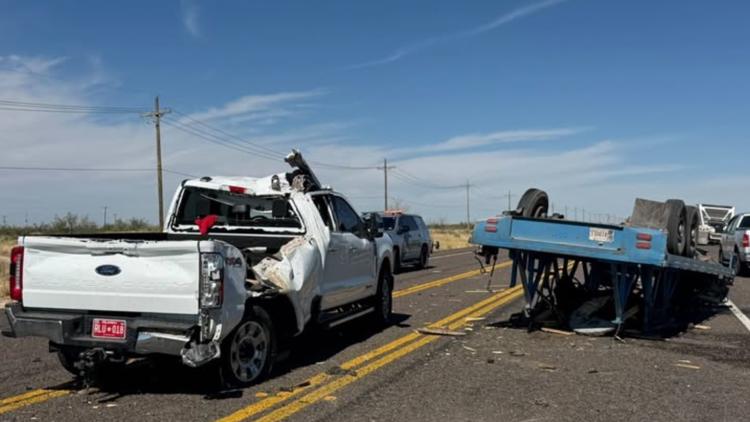 Single-vehicle crash closes intersection of State Highway 18 and County Road 306 in Winkler County — NewsWest 9 (Permian Basin), Fridley Community news