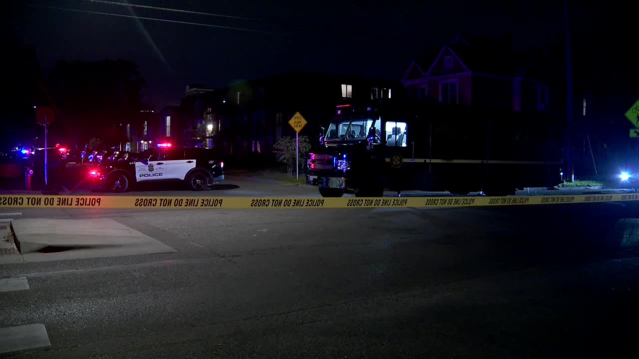 Minneapolis armed carjacking: Officer's gun goes off, 16-year-old arrested — FOX 9, Fridley Community news