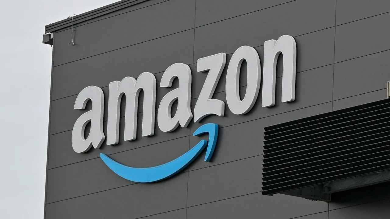 Amazon to hire more than 300,000 US workers for holiday shopping rush — FOX 9, Fridley Business news