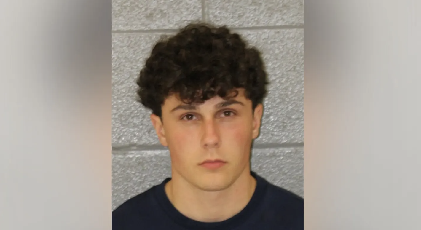 Secret sex video rocks University of North Carolina at Charlotte fraternity, 1 arrested: Police — FOX 9